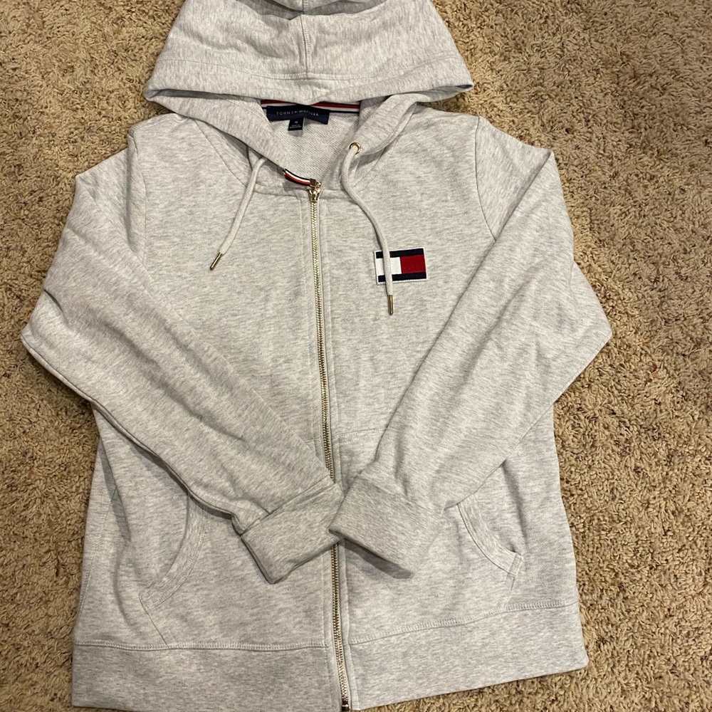 Tommy zip up